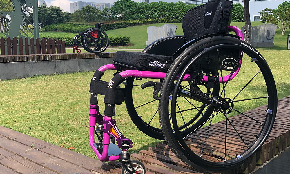 威之群手動(dòng)輪椅8800