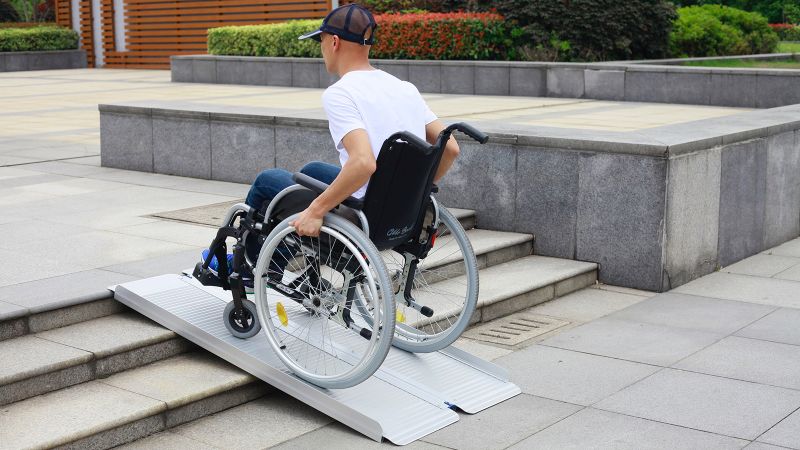 FOLDING PORTABLE RAMPS-