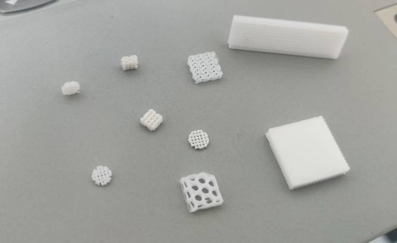 定制化3D打印關(guān)節(jié)軟骨仿生修復(fù)支架